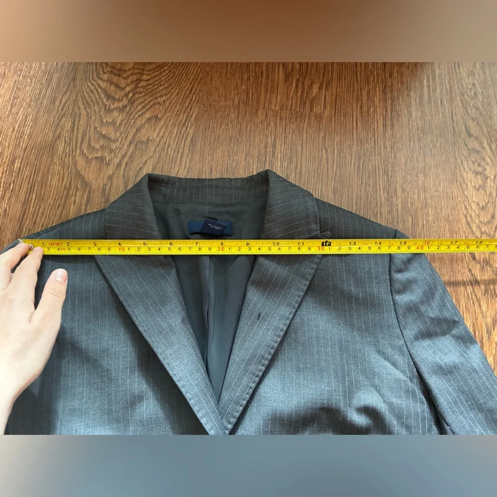 J. Crew Gray Pinstriped Blazer in Super 120's Wool - Size 4
